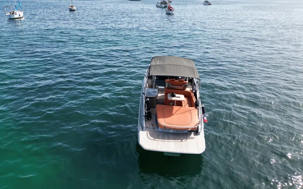 slider 23 Cranchi E 30 Endurance