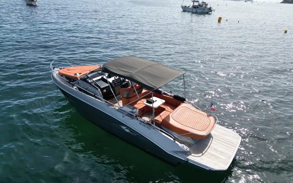 slider 19 Cranchi E 30 Endurance