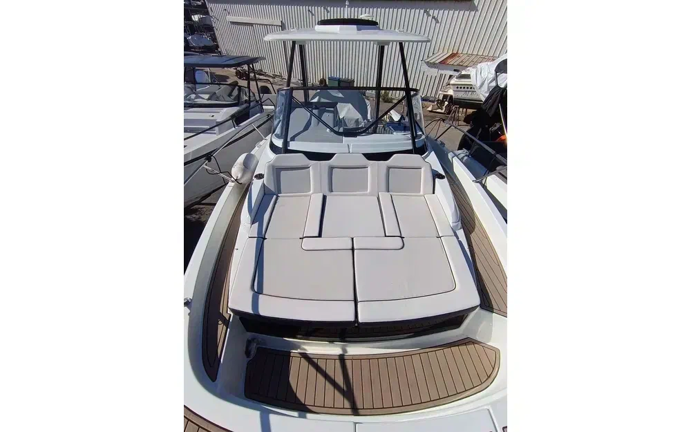 slider 19 Jeanneau Cap Camarat 9.0 WA Serie 2