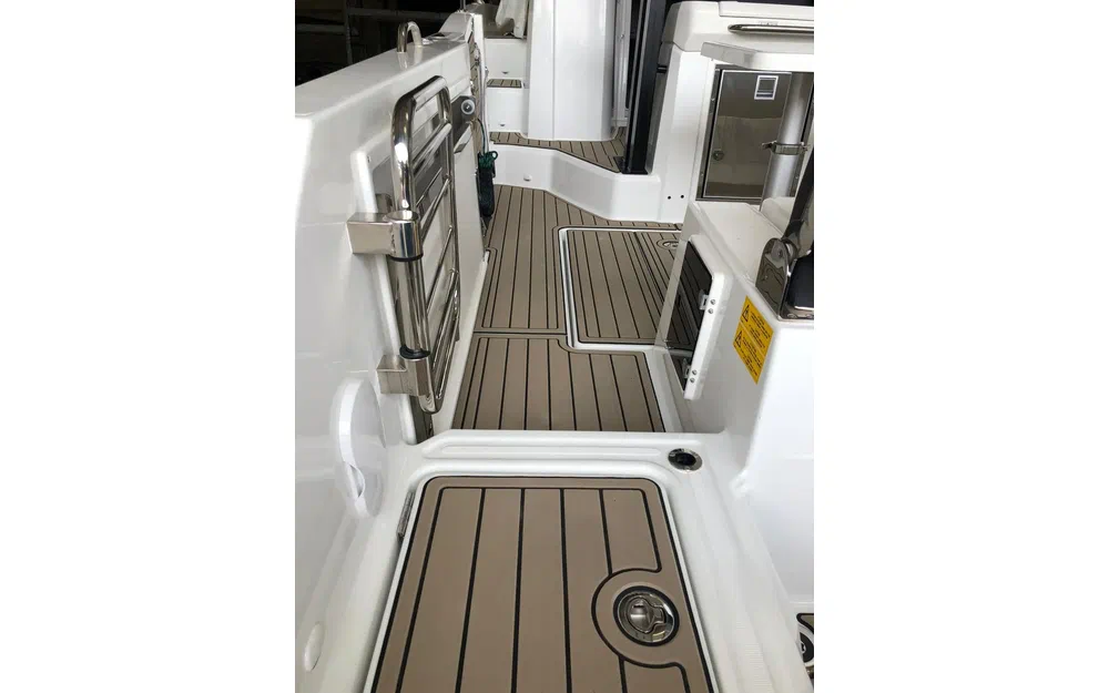 slider 5 Jeanneau Cap Camarat 9.0 WA Serie 2