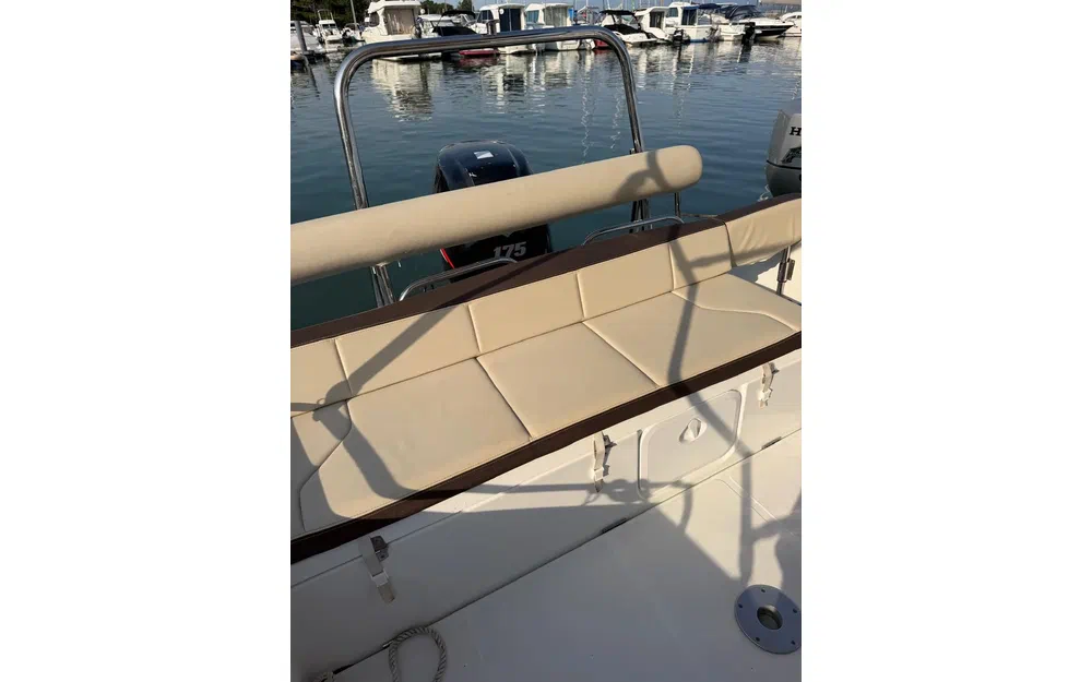 slider 2 Beneteau Flyer 6.6 SUNdeck