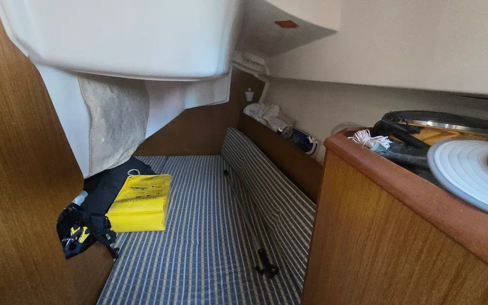 slider 16 Jeanneau Sun Odyssey 32.1