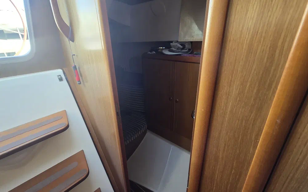 slider 18 Jeanneau Sun Odyssey 32.1