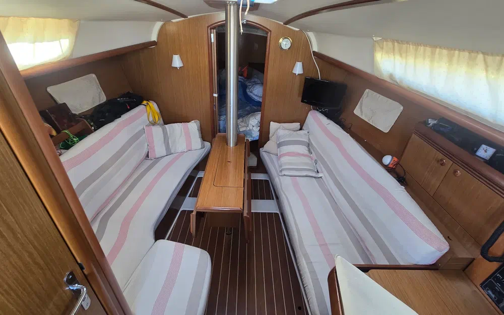 slider 22 Jeanneau Sun Odyssey 32.1