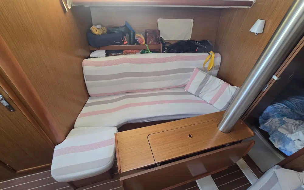 slider 24 Jeanneau Sun Odyssey 32.1