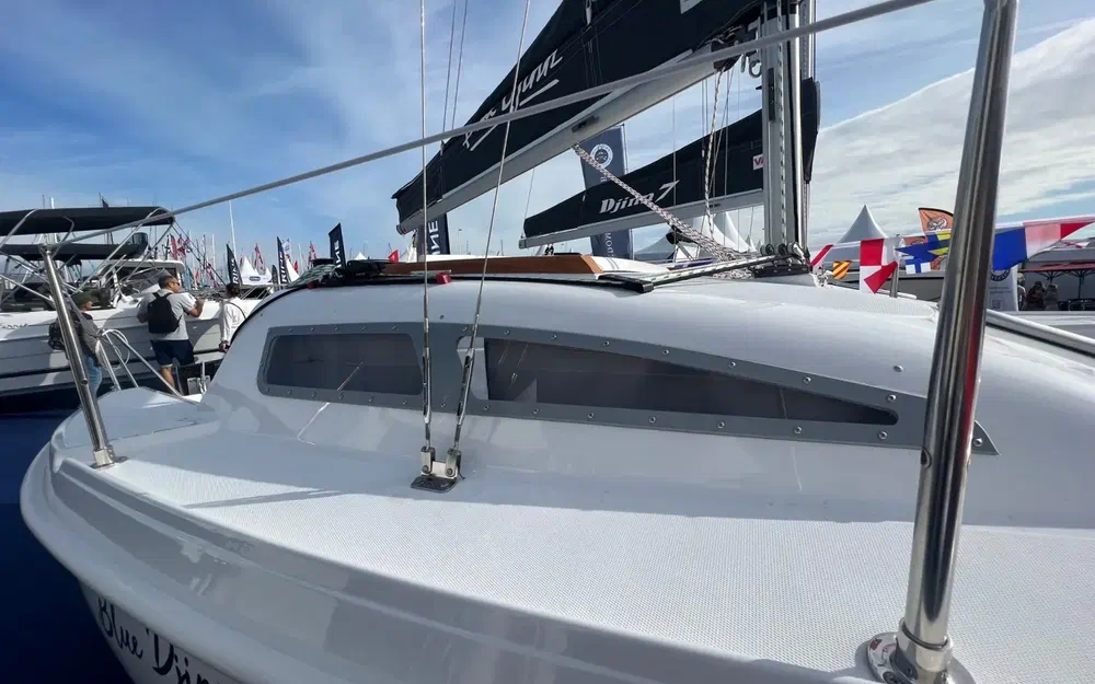 slider 5 B2 Marine Blue Djinn