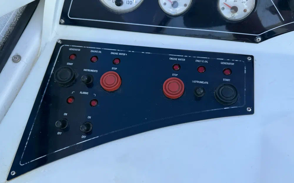 slider 14 Pershing 37