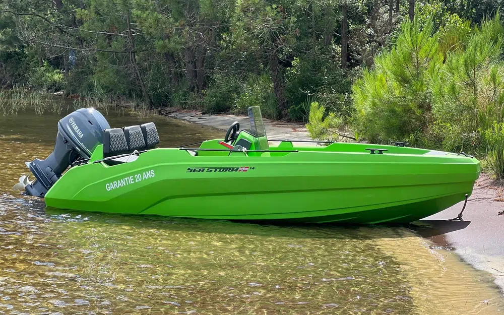 slider 10 Seastorm 13S Sundeck