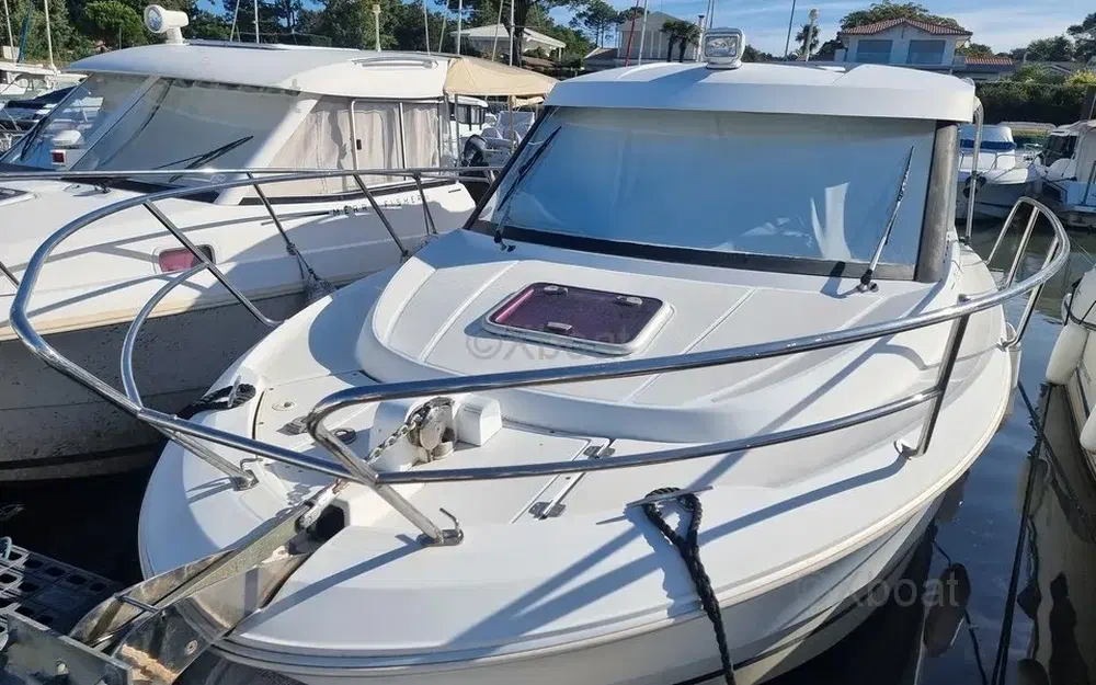 slider 1 Jeanneau Merry Fisher 755