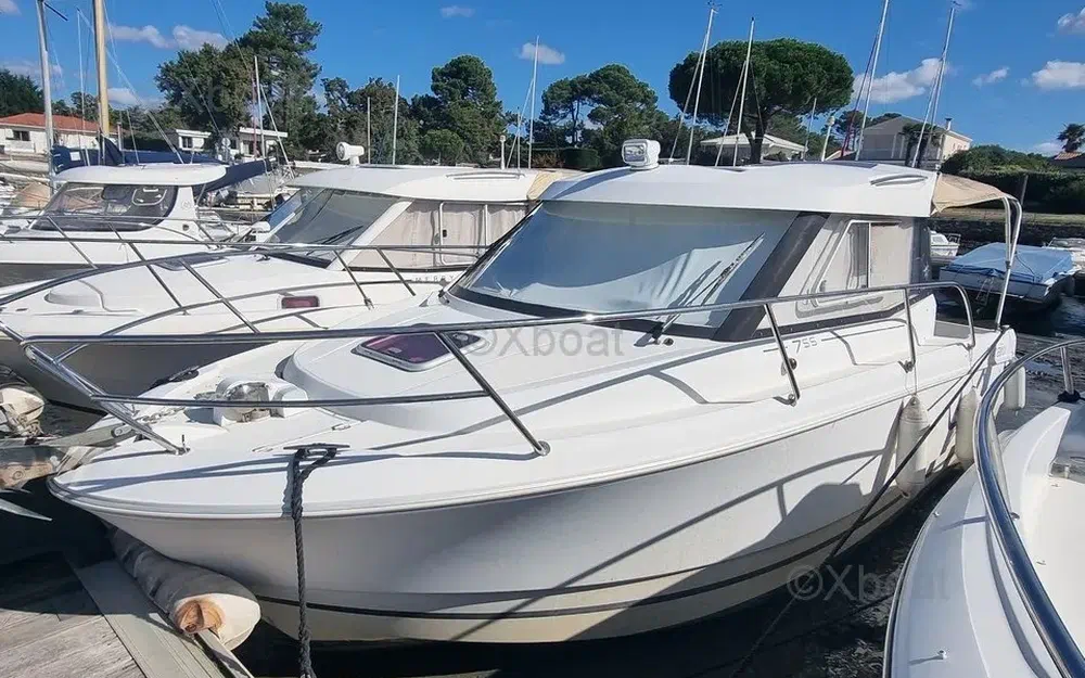 slider 3 Jeanneau Merry Fisher 755