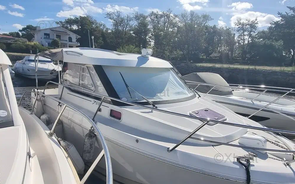slider 5 Jeanneau Merry Fisher 755