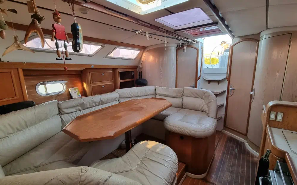 slider 1 Jeanneau Sun Odyssey 36