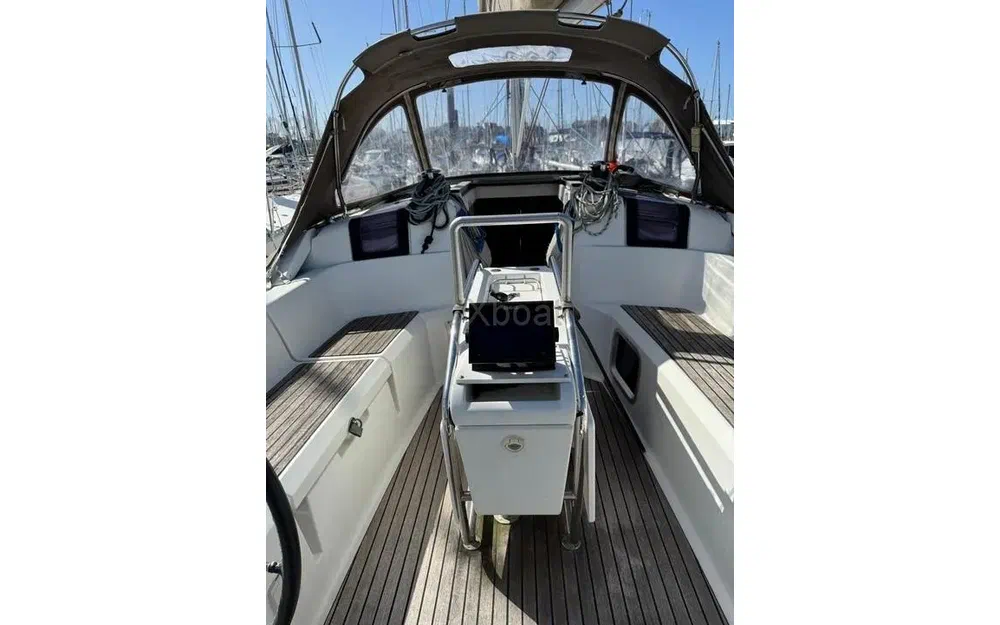 slider 9 Jeanneau Sun Odyssey 379