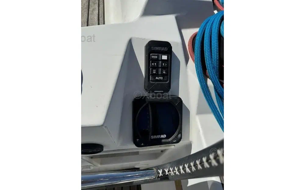 slider 11 Jeanneau Sun Odyssey 379