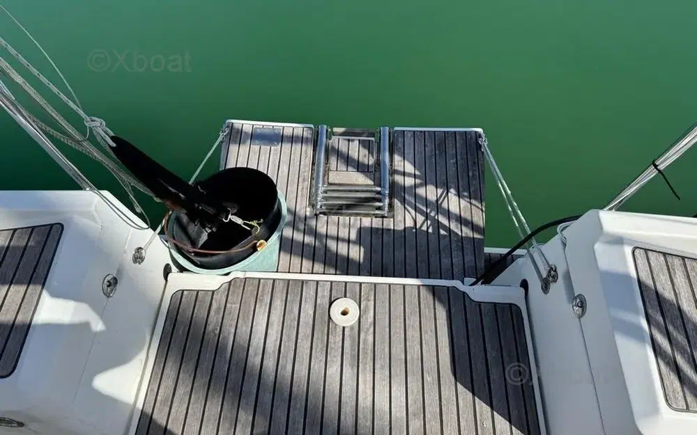 slider 6 Jeanneau Sun Odyssey 379