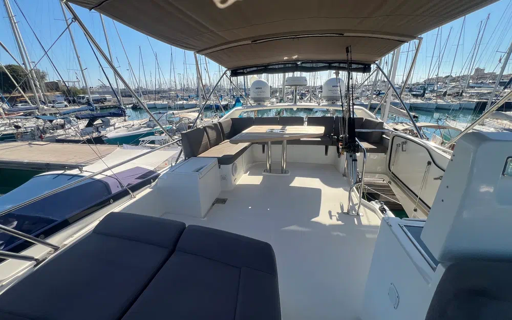 slider 32 Prestige Yachts 560 Fly