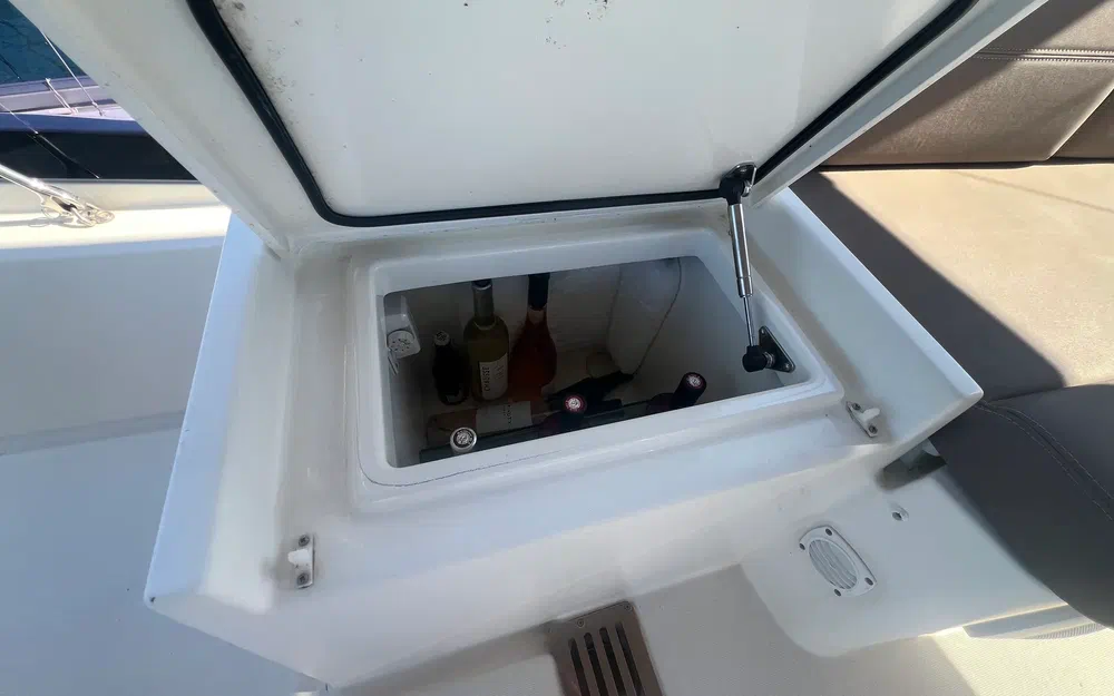 slider 37 Prestige Yachts 560 Fly