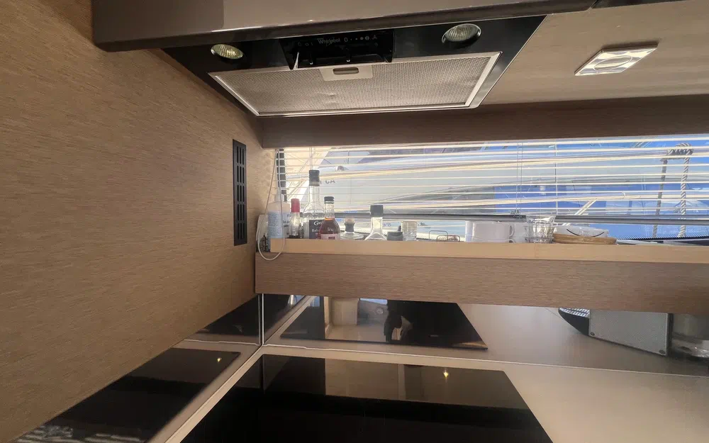 slider 57 Prestige Yachts 560 Fly