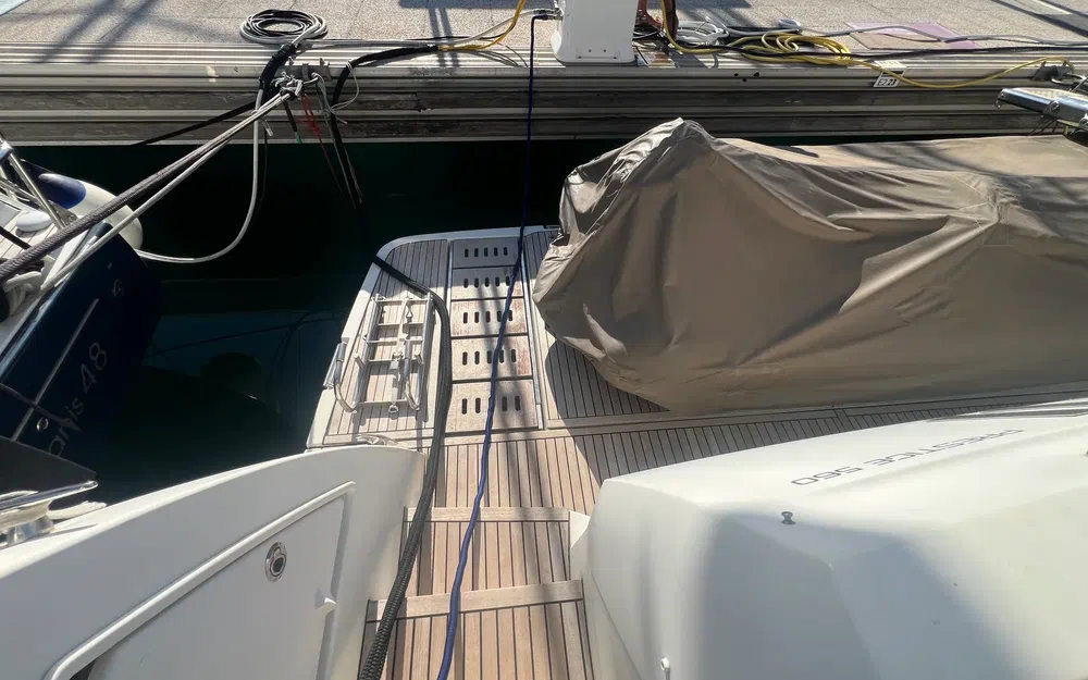 slider 6 Prestige Yachts 560 Fly