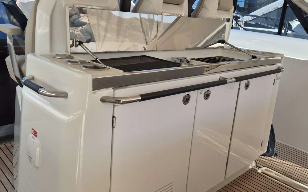 slider 11 Jeanneau DB 37