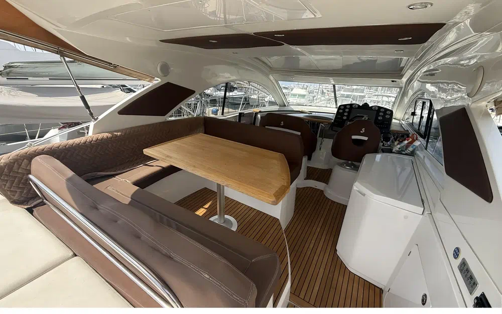 slider 2 Beneteau Monte Carlo 42