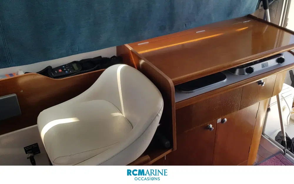 slider 3 Beneteau Antares 7