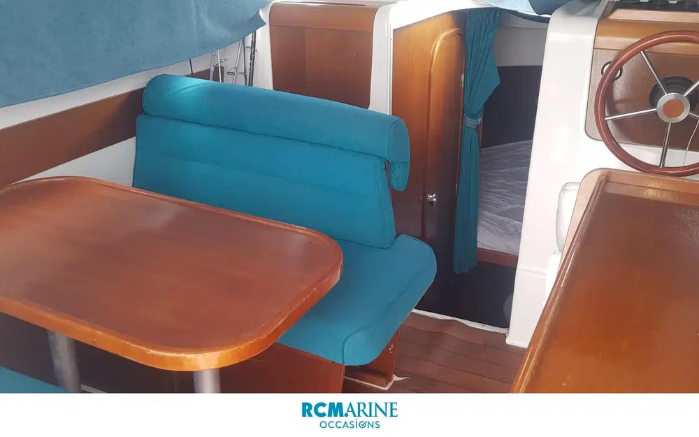 slider 4 Beneteau Antares 7
