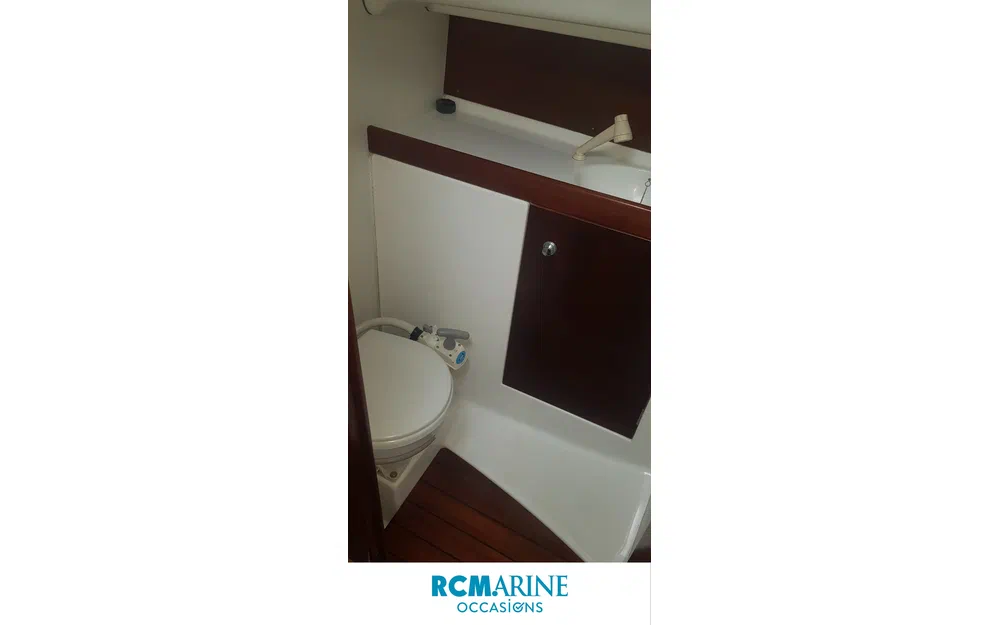 slider 8 Beneteau Antares 7