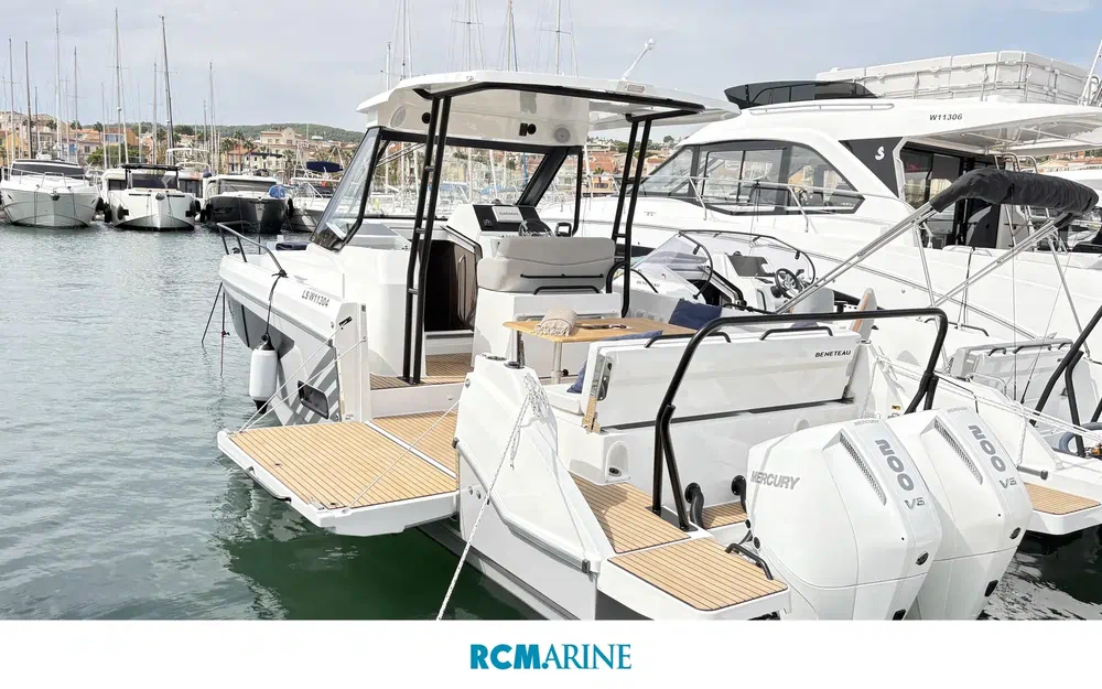 slider 3 Beneteau Flyer 9 Sundeck