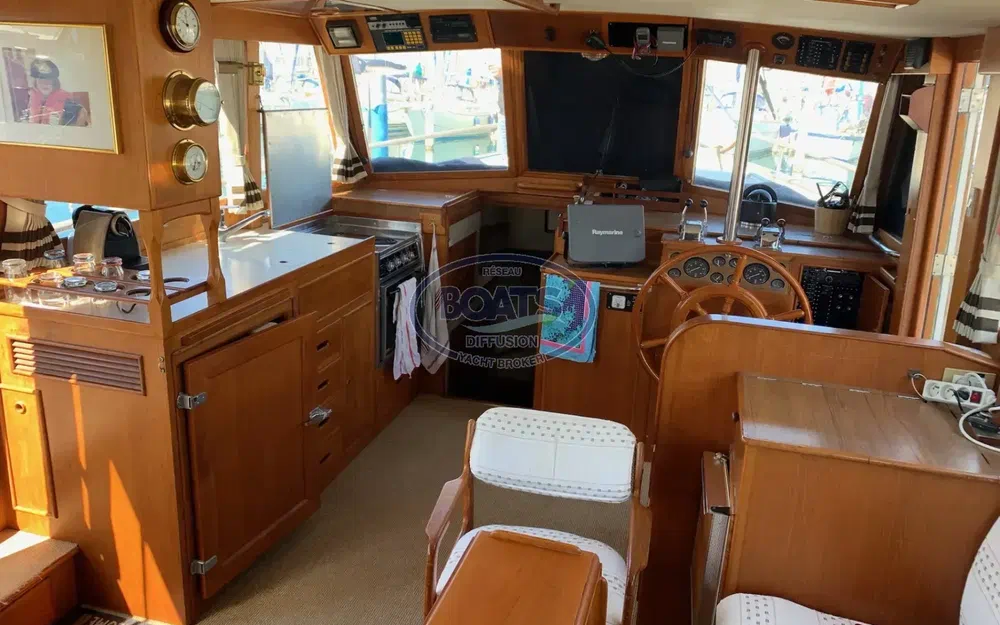 slider 4 Grand Banks 42 Classic