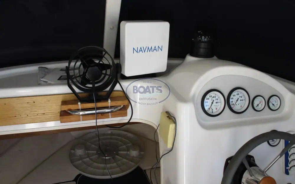 slider 11 Quicksilver 580 Pilothouse