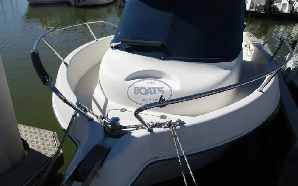 slider 1 Quicksilver 580 Pilothouse