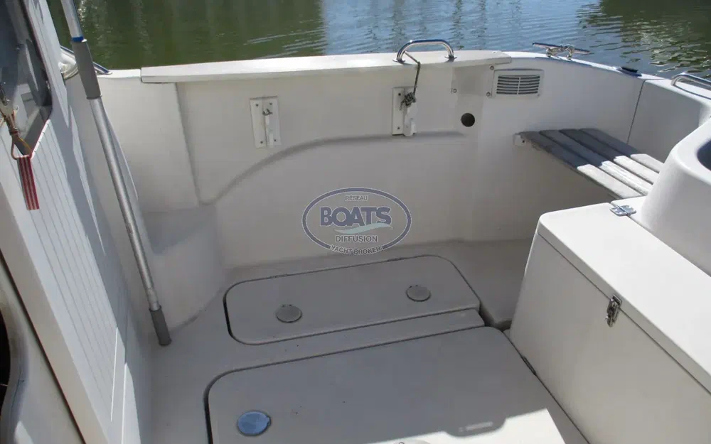slider 4 Quicksilver 580 Pilothouse