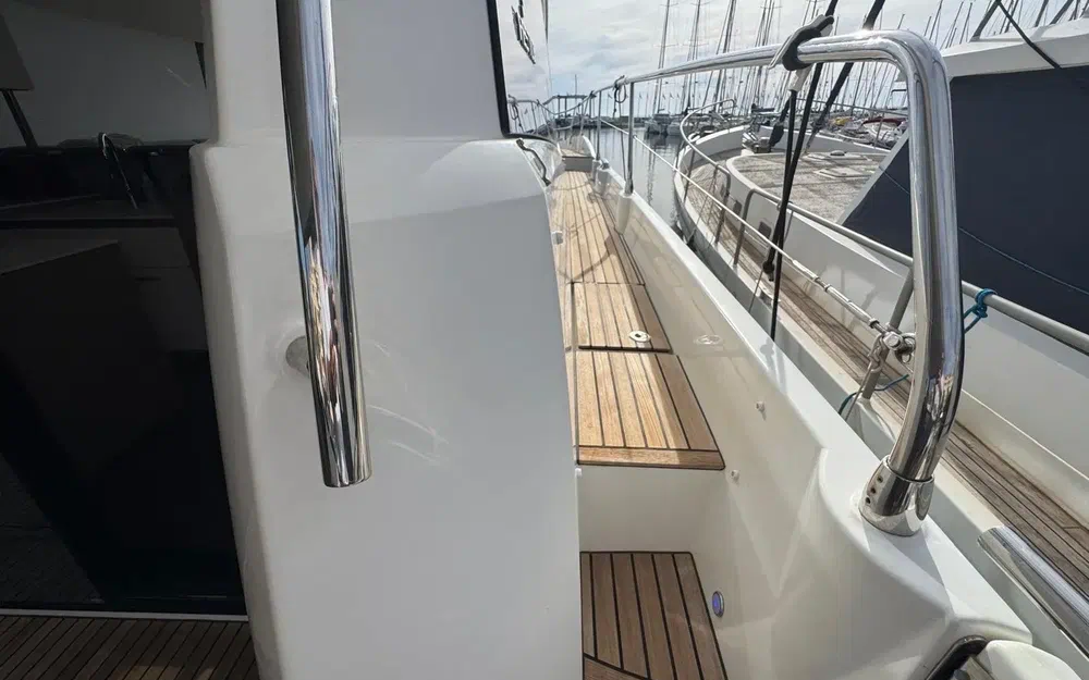 slider 21 Prestige Yachts 520 Fly