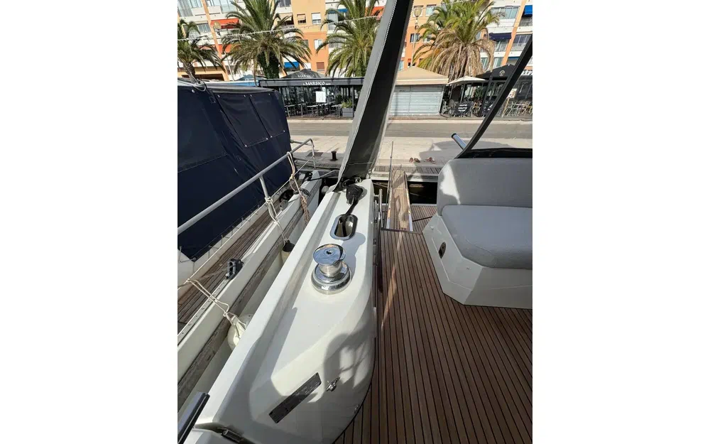 slider 2 Prestige Yachts 520 Fly