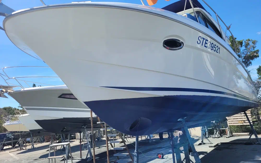 slider 2 Beneteau Antares 30