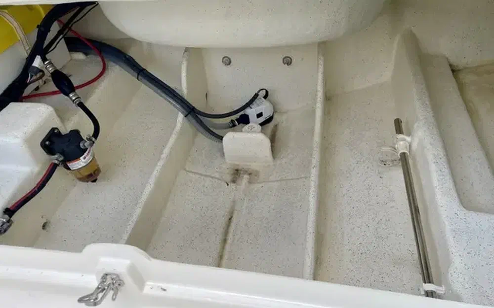 slider 17 Pacific Craft 625 Open