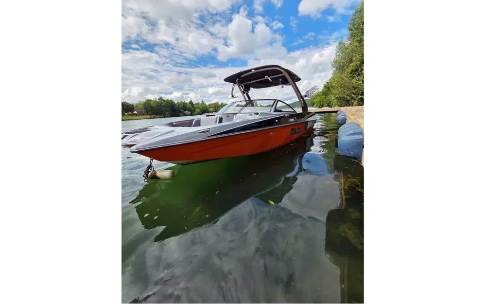 slider 0 Malibu Wakesetter 22 MXZ