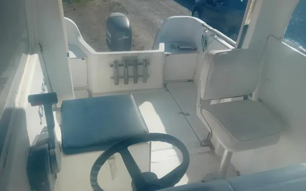 slider 9 Beneteau Calanque 550