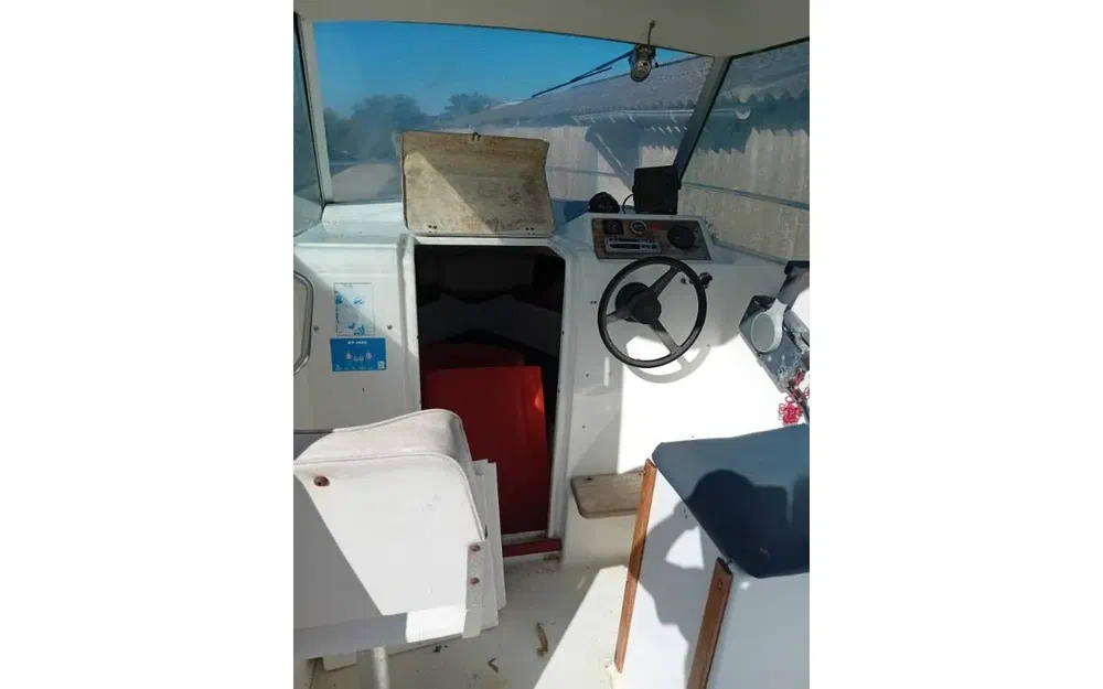 slider 2 Beneteau Calanque 550