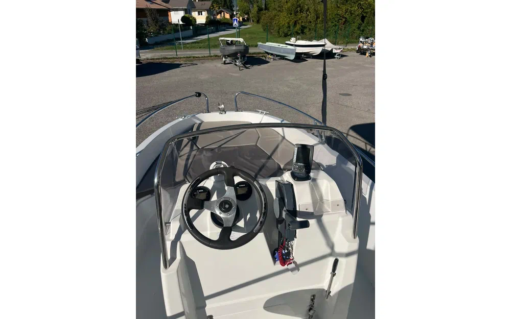 slider 10 Jeanneau Cap Camarat 4.7 CC Cap Camarat 4.7 Style