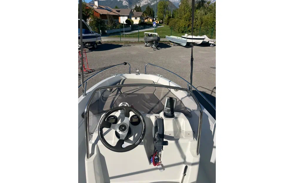 slider 6 Jeanneau Cap Camarat 4.7 CC Cap Camarat 4.7 Style