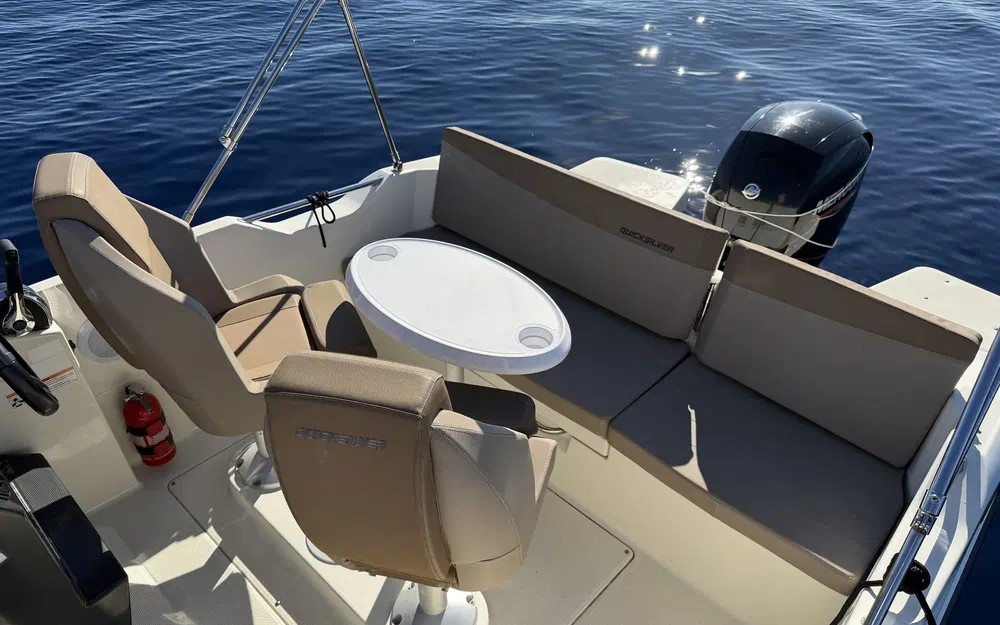 slider 11 Quicksilver Activ 605 Sundeck
