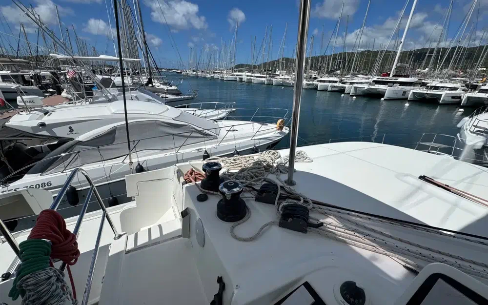 slider 16 Lagoon 46