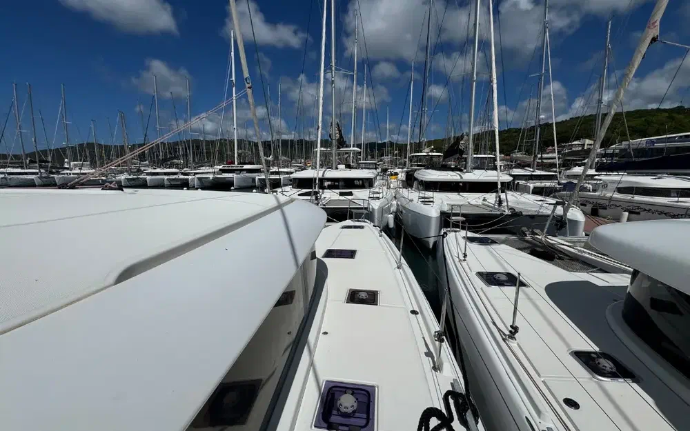 slider 19 Lagoon 46