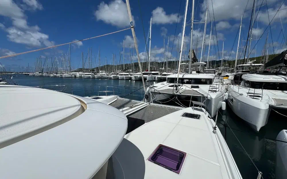 slider 20 Lagoon 46