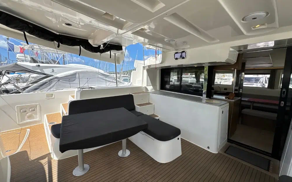 slider 25 Lagoon 46