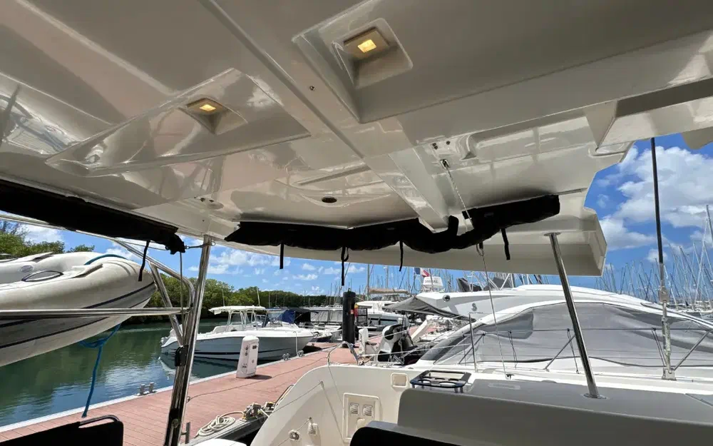 slider 28 Lagoon 46