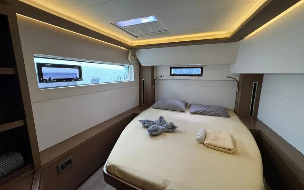 slider 53 Lagoon 46