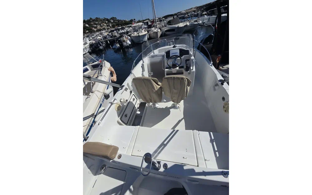 slider 8 Jeanneau Cap Camarat 6.5 CC